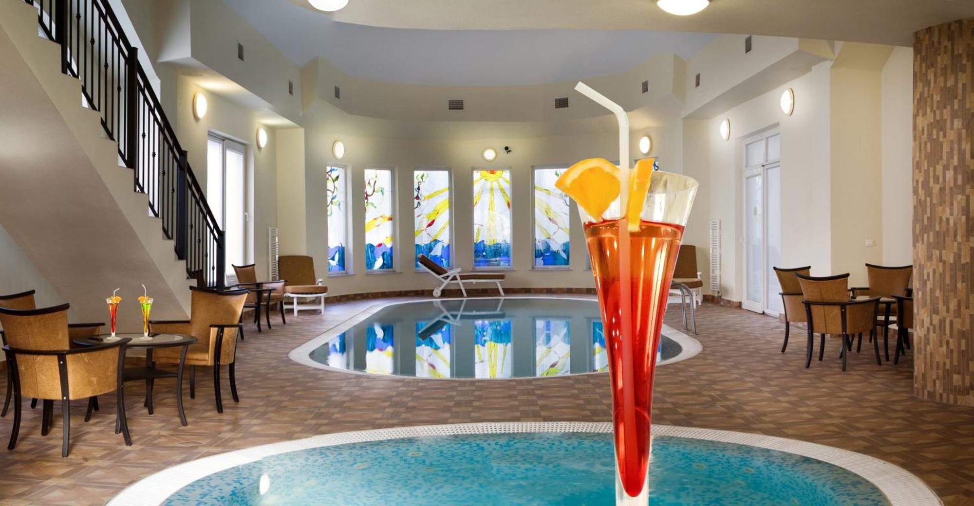 Hotel Central Nyíregyháza Екстериор снимка