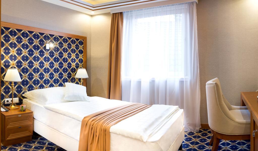 Hotel Central Nyíregyháza Екстериор снимка