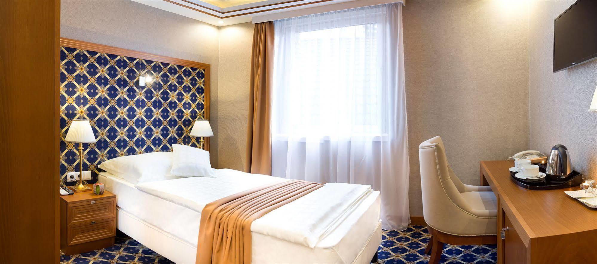 Hotel Central Nyíregyháza Екстериор снимка