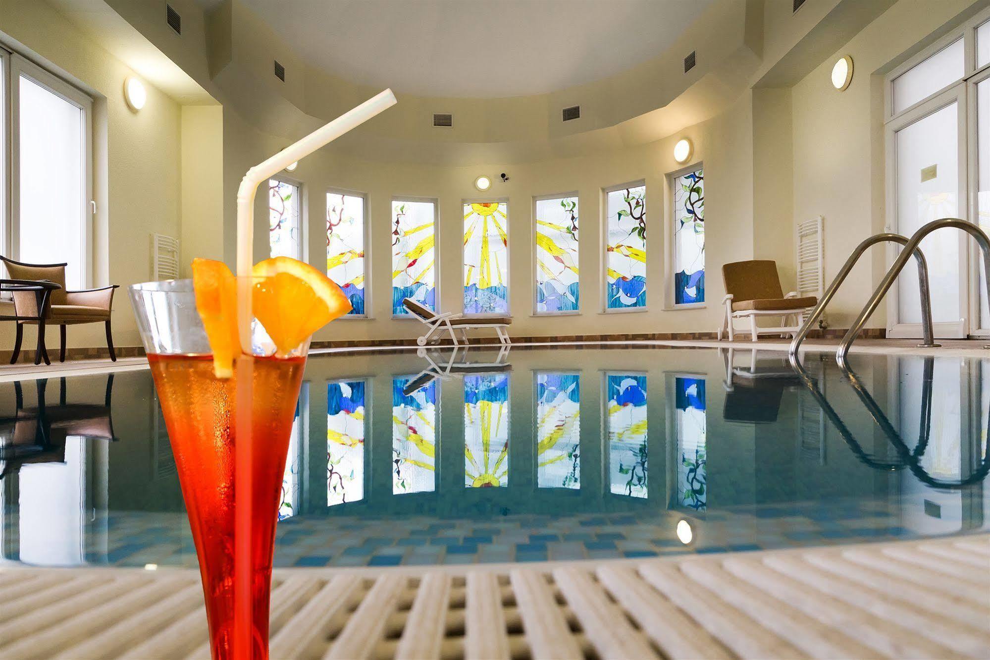 Hotel Central Nyíregyháza Екстериор снимка
