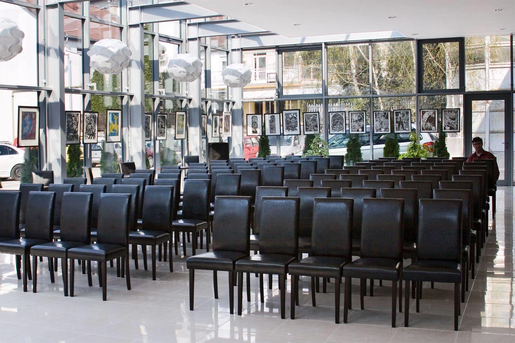 Hotel Central Nyíregyháza Екстериор снимка
