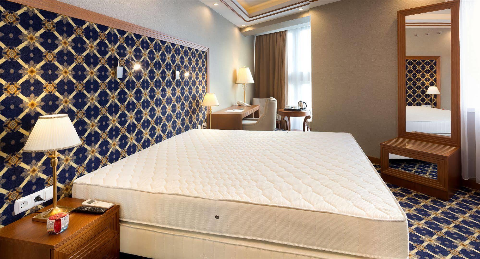 Hotel Central Nyíregyháza Екстериор снимка